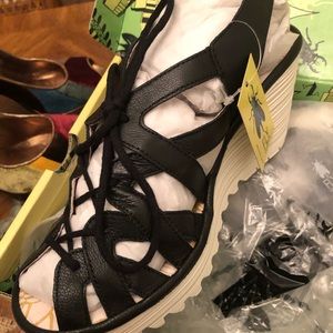FLY LONDON SIZE 37 BRAND NEW W/tag fabulous sandal wedges!